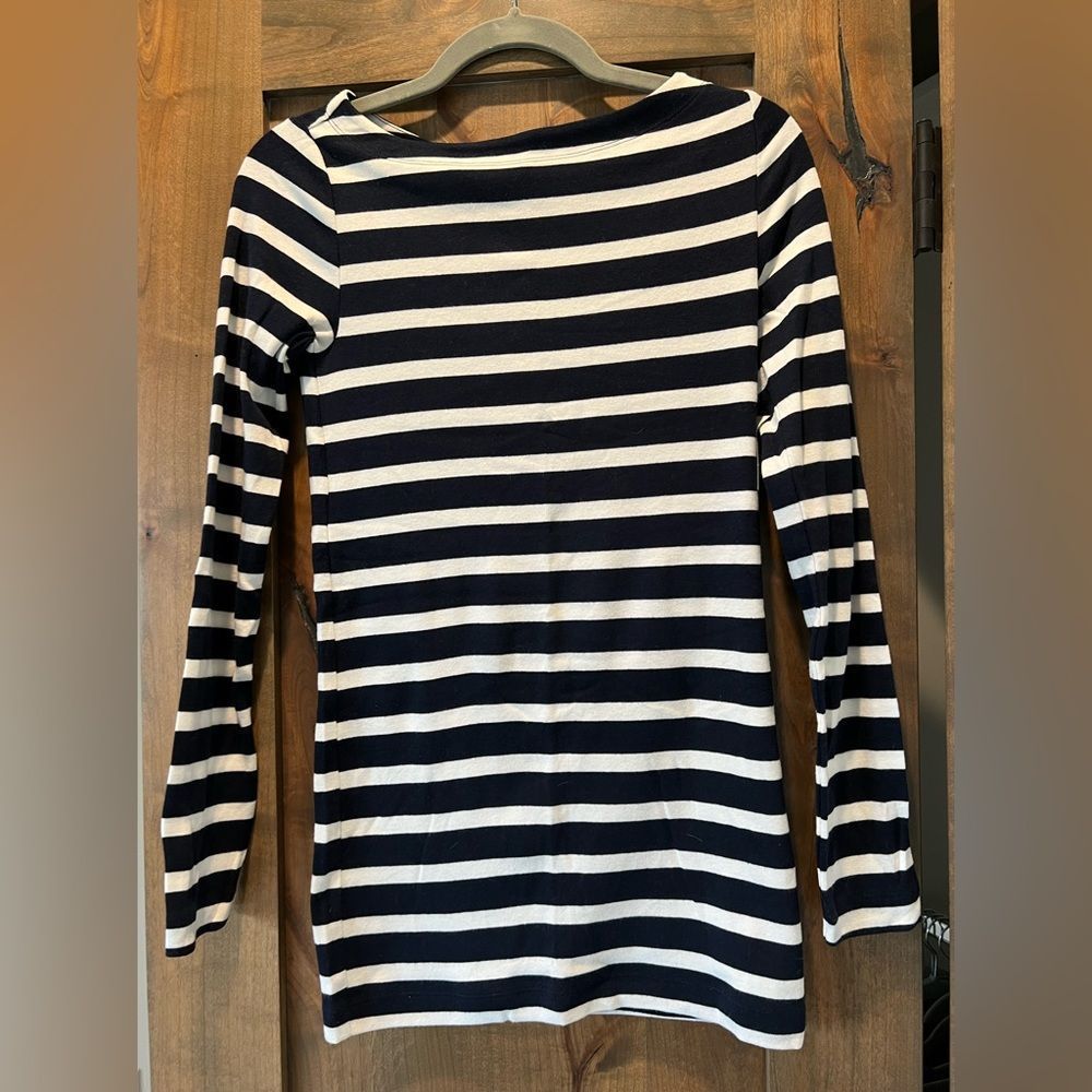 NEW Gap Navy and striped maternity long sleeve shirts. Size XS